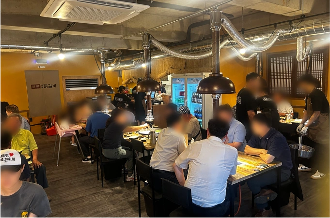 웨이팅 있는 매장 사진 4