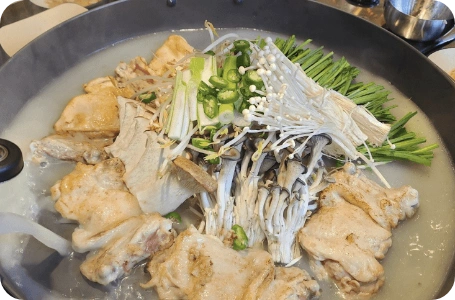 부막 숯불 닭갈비 메뉴 - 철판 닭수육